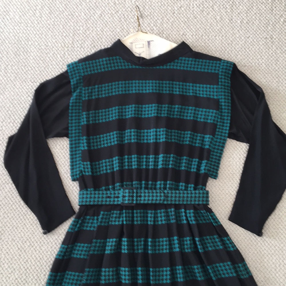 Nip on Boutique 100% Silk Dress.